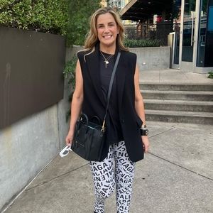 Meet your Posher, April